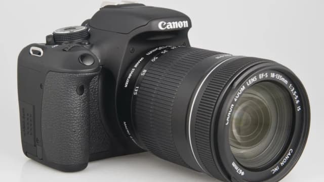 Najlepsze obiektywy do Canon EOS 600D - porównanie i opinie Najlepsze obiektywy do Canon EOS 600D - porównanie i opinie