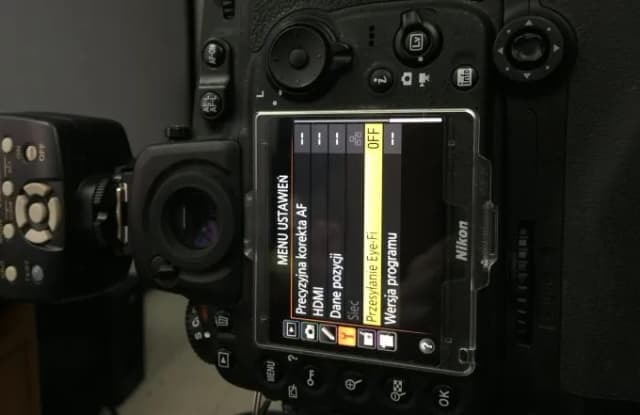 Jak bez problemu zgrać zdjęcia z aparatu Nikon na komputer – prosty sposób Jak bez problemu zgrać zdjęcia z aparatu Nikon na komputer – prosty sposób