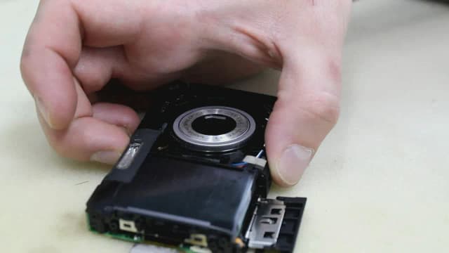 Jak naprawić błąd obiektywu Nikon bez kosztownej wizyty w serwisie Jak naprawić błąd obiektywu Nikon bez kosztownej wizyty w serwisie