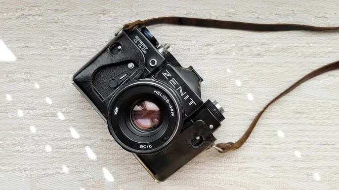 Jak założyć kliszę do aparatu: 7 prostych kroków dla początkujących Jak założyć kliszę do aparatu: 7 prostych kroków dla początkujących